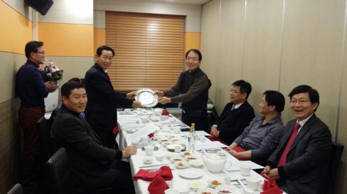 https://www.interfactory.co.kr/storage/prize/data/board/2015/01/17/prize1028221_1.jpeg