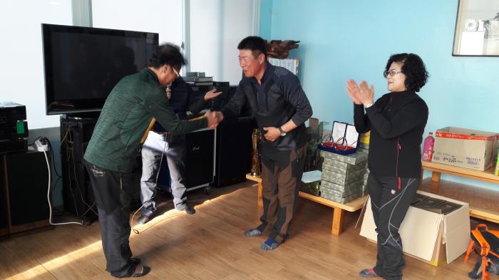 https://www.interfactory.co.kr/storage/prize/data/board/2017/12/04/prize1183686_1.jpg