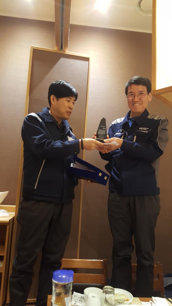 https://www.interfactory.co.kr/storage/prize/data/board/2018/12/06/prize1261787_1.jpg