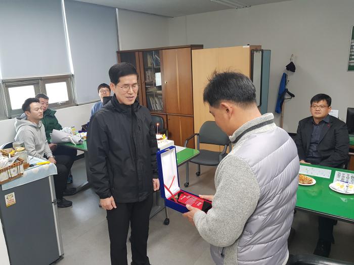 https://www.interfactory.co.kr/storage/prize/data/board/2018/12/20/prize1269891_1.jpg