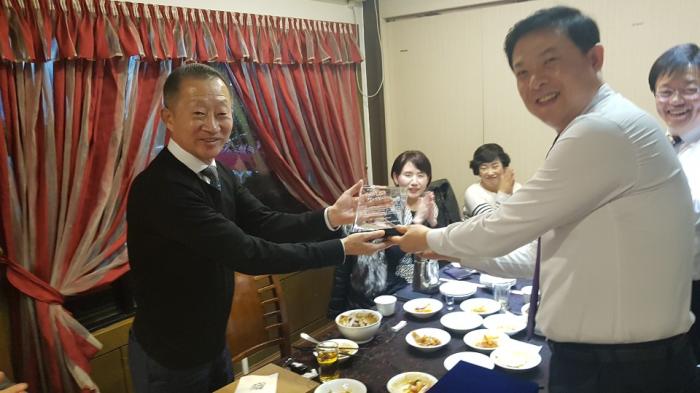 https://www.interfactory.co.kr/storage/prize/data/board/2018/12/24/prize1271487_1.jpg
