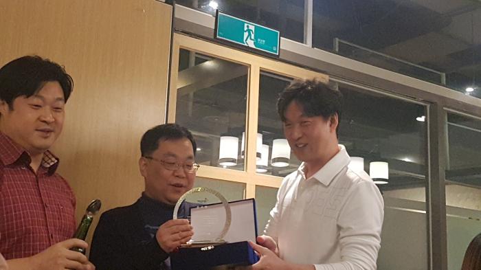 https://www.interfactory.co.kr/storage/prize/data/board/2018/12/29/prize1273097_1.jpg