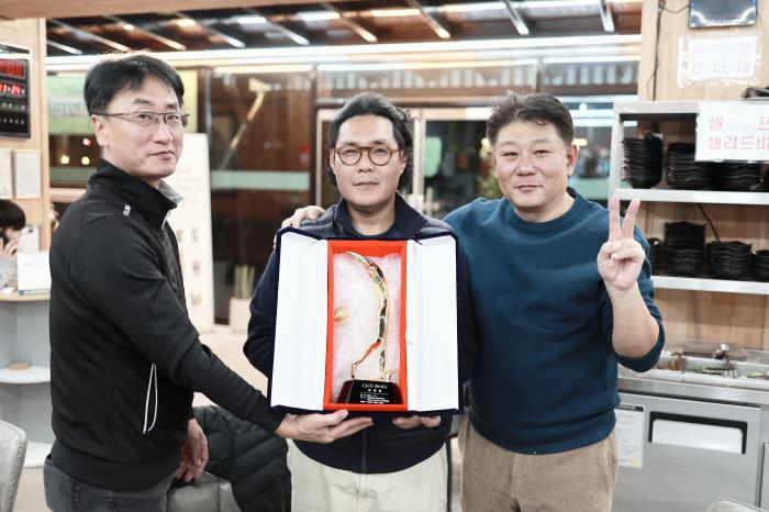 https://www.interfactory.co.kr/storage/prize/ver5/2411/data/board/2024/11/25/prize1032902_2.JPG