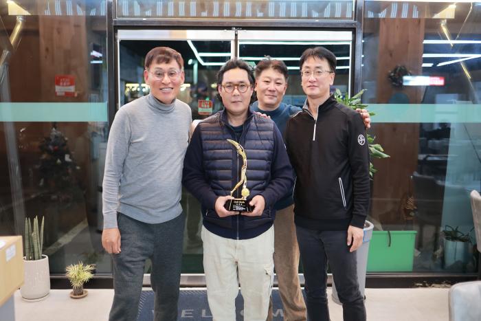 https://www.interfactory.co.kr/storage/prize/ver5/2411/data/board/2024/11/25/prize1032905_2.jpg