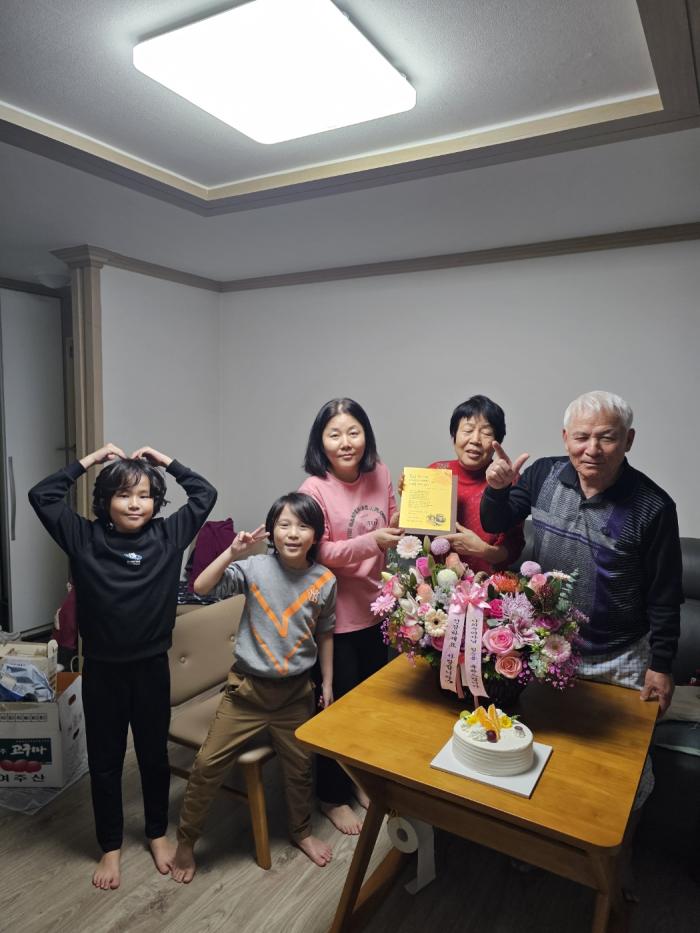 https://www.interfactory.co.kr/storage/prize/ver6/2501/data/board/2025/01/01/prize1903382_1.jpg