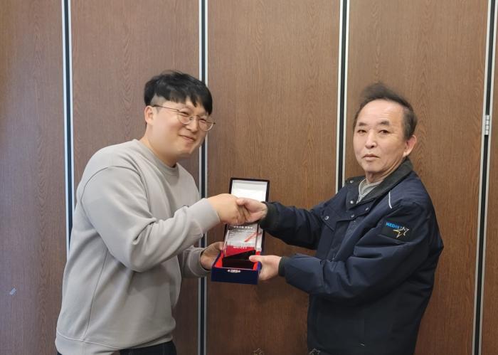 https://www.interfactory.co.kr/storage/prize/ver6/2504/data/board/2025/04/07/prize1930210_1.jpg
