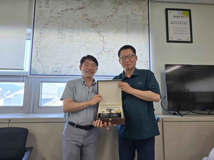https://www.interfactory.co.kr/storage/prize/ver6/2506/data/board/2025/06/18/prize1035343_2.jpg