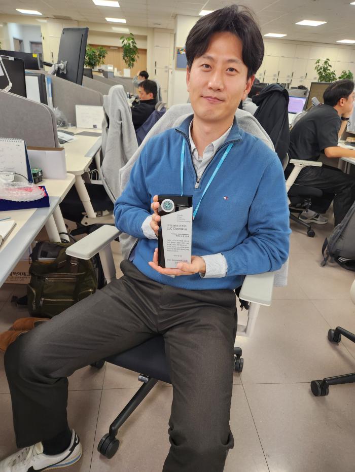https://www.interfactory.co.kr/storage/prize/ver8/2511/data/board/2025/11/11/prize1989533_1.jpg